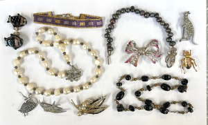 Lot 60 - Group jewellery - pearl bracelet, necklaces, brooches, glass earrings,