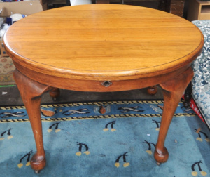Lot 124 - Vintage Light Stained Oak Round Dining Table w Cabriole Legs - AF Appr