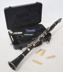 Lot 278 - Cased Modern Artley 18S Student Clarinet w Accessories incl Spare Reed