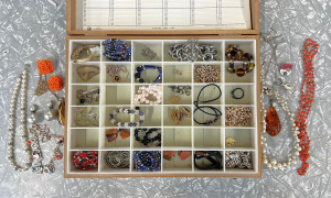 Lot 290 - Group - sectioned box with costume jewellery incl Necklaces, earrings,
