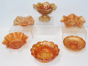 Lot 293 - 7 pces Vintage Marigold Carnival Glass inc Compotes, Candy dishes, Bow