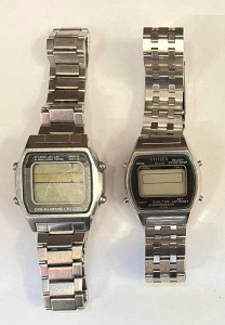 Lot 305 - 2 x gents digitals chronograph wristwatches Seiko Sports 100 Alarm -3