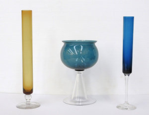 Lot 352 - 3 pces Mid Century Art Glass Vases inc Smokey Blue with clear hollow g