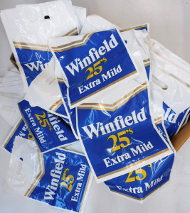 Lot 98 - 2 x Boxes New Old Stock Winfield Blue 25s Extra Mild Promotional Bags