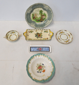 Lot 141 - Group lot of Royal Doulton China inc The Chatham cabinet plate Centen