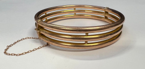 Lot 327 - Vintage 9ct rose gold Bangle - three circles joined - TW approx 16 9 g