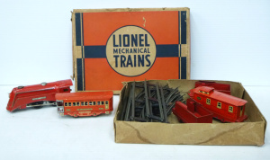 Lot 333 - Vintage Boxed 1930s Art Deco shaped Lionel Mechanical Train Set - incl