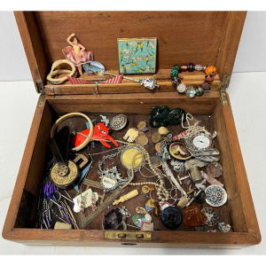 Lot 139 - Wooden box (af) & contents - brooches, earrings, compact, bracelet