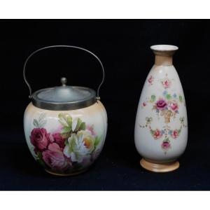 Lot 307 - 2 pce Edwardian Blushware ceramics inc Crown devon Fieldings Vase 24cm