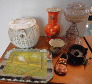 Mixed Group lot, incl Ladies tub bag, small Pie Crust mirror, Bronzed Baby shoe,