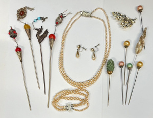 Group vintage costume jewellery etc, multi strand faux pearl necklace, bracelet