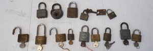 Lot of Vintage Locks incl Nine Locks With Keys & Five Locks Without Keys