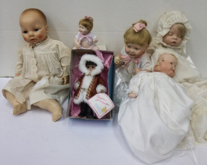 Lot 261 - Group lot of Assorted Dolls inc, 1960s Madam Alexander vinyl baby, box