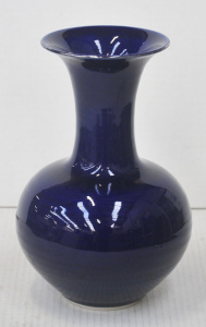 Lot 357 - Ian Drummond Australian Studio Pottery Vase - Traditional shape, rich