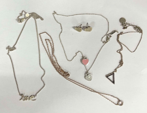 Group fine silver jewellery - fine Tifanny heart necklace & stud earrings, H