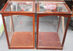 Lot 35 - 2 x Timber & Perspex Displays Cabinets w Lift Up Tops - Approx 72cm