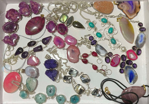 Lot 53 - Lge group lot unmarked silver &white metal modern jewellery - gemst