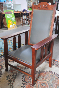 Lot 8 - Vintage c1915 Oak Morris Chair - brass buttoned dark green upholstery, c