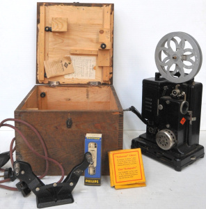 Lot 80 - Vintage 1930s Agfa Movector 16A 16 mm film projector w Wooden Box &