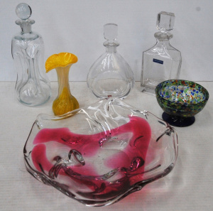 Lot 115 - Group lot of Modernist Glass inc Orrefors, Holmegaard & Villeroy &