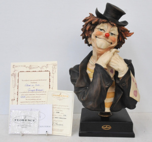 Lot 123 - Vintage Giuseppe Armani Florence Capodimonte Clown In Love Clown Figur