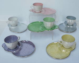 Lot 185 - Set of 6 Vintage English Mailing Lustre Harlequin Tennis Sets