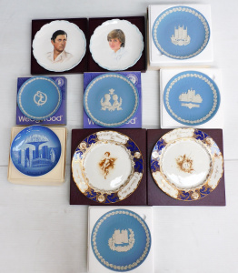 Lot 253 - Group lot of Boxed Cabinet plates inc Royal Albert, Wedgwood & Roy