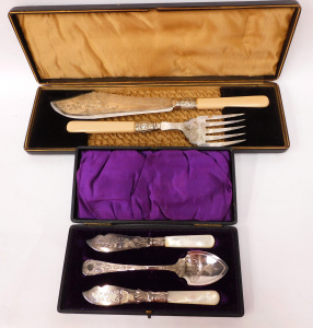 2 x Vintage Boxed Ornate Silverplate Serving ware inc Bread & Jam set with p