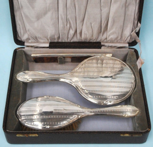 Boxed SSilver ladies Toilet set - hair brush, mirror, comb (af) - Hmarked Bham