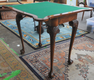 Vintage Chippendale Style Cards Table w Fold Over Top & Green Felt