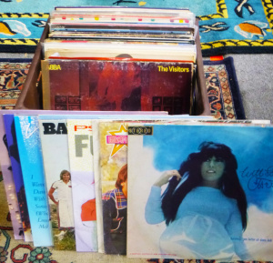 Box Lot Vintage 12 Inch Records LPs & Singles - incl Nena, Milli Vanilli, Wh