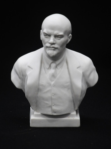 Vintage Lomonosov Russian Porcelain Bust of Lenin - blue mark to base, 19cm H