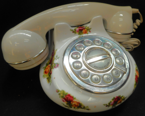 Royal Albert - Old Country Roses - Porcelaine Dial Rotary Telephone by Astral