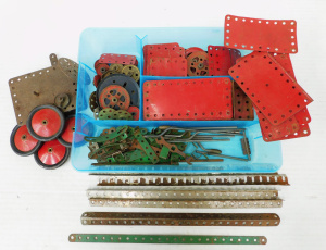 Vintage Meccano part construction toy set