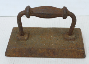 Lot 102 - Vintage Cast Iron oblong Flat Iron - Door stop