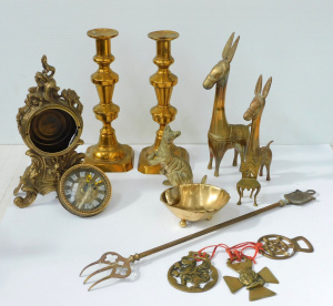 Lot 164 - Group lot vintage Brass items incl 2 x Stylised donkeys, Kangaroo, Pai