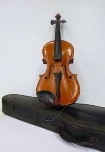 Lot 123 - Early 1930s handmade copy of a Nicole Amati Nicolaus Amatus Violin - o