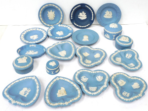 Lot 213 - Group lot of Vintage Wedgwood Pale Blue Jasperware inc 2 x Round Trink