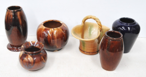 Lot 9 - 6 x pcs Bendigo Pottery - Vases - brown drip glaze, Blue & green cre