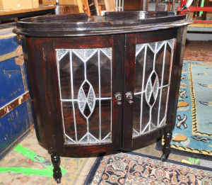 Lot 62 - Vintage Oval Drinks Trolley w Lead Light Doors