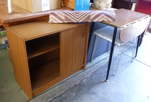 Lot 65 - Group lot of Retro Furniture inc, cabinet, dropside table, blind and a