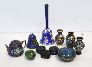 Lot 278 - Group vintage Japanese & Chinese miniature cloisonne inc 3 x vases