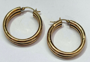 Lot 339 - Pair 9ct ygold joined double hoop earrings - TW approx 3 9grms