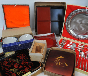 Group Lot of Boxed Oriental ware Items incl Japanese Laqcuerware Plates, Bowls,